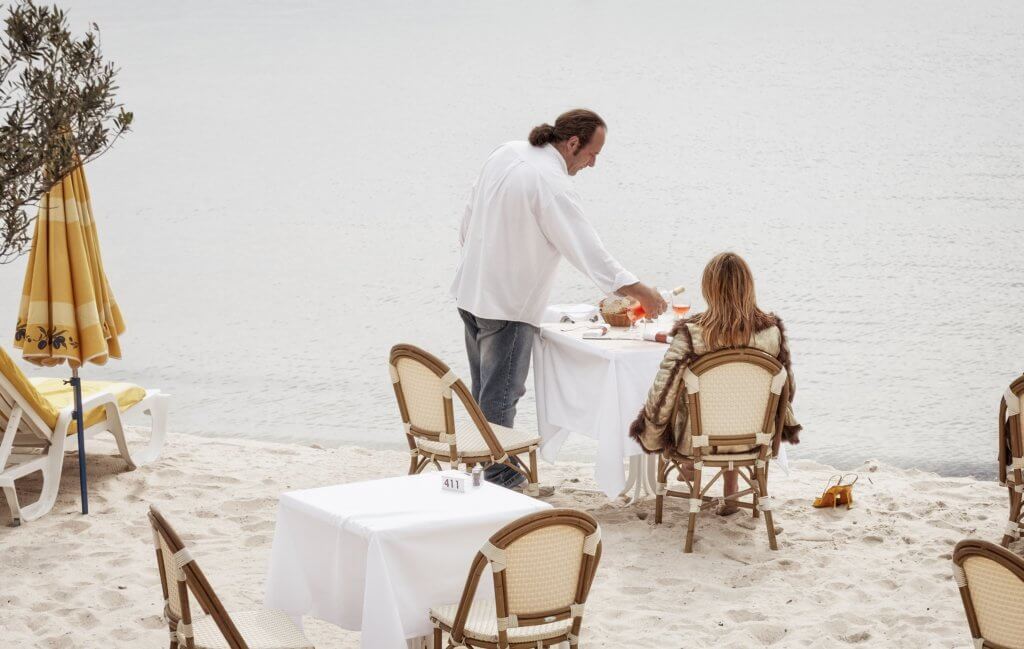 vip event dinner beach